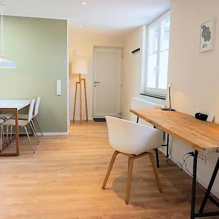 Apartment - Modern, Gemuetlich, Eigener Parkplatz Keulen Buitenkant foto