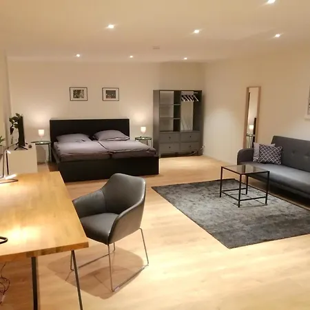 Apartment - Modern, Gemuetlich, Eigener Parkplatz Keulen Buitenkant foto