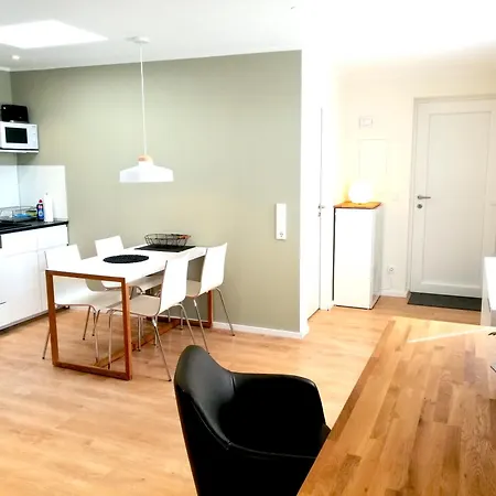 Apartment - Modern, Gemuetlich, Eigener Parkplatz Keulen Buitenkant foto