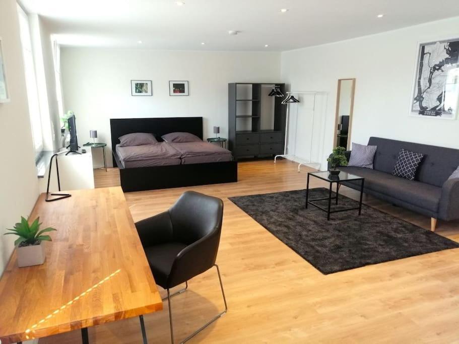 Apartment - Modern, Gemuetlich, Eigener Parkplatz Cologne