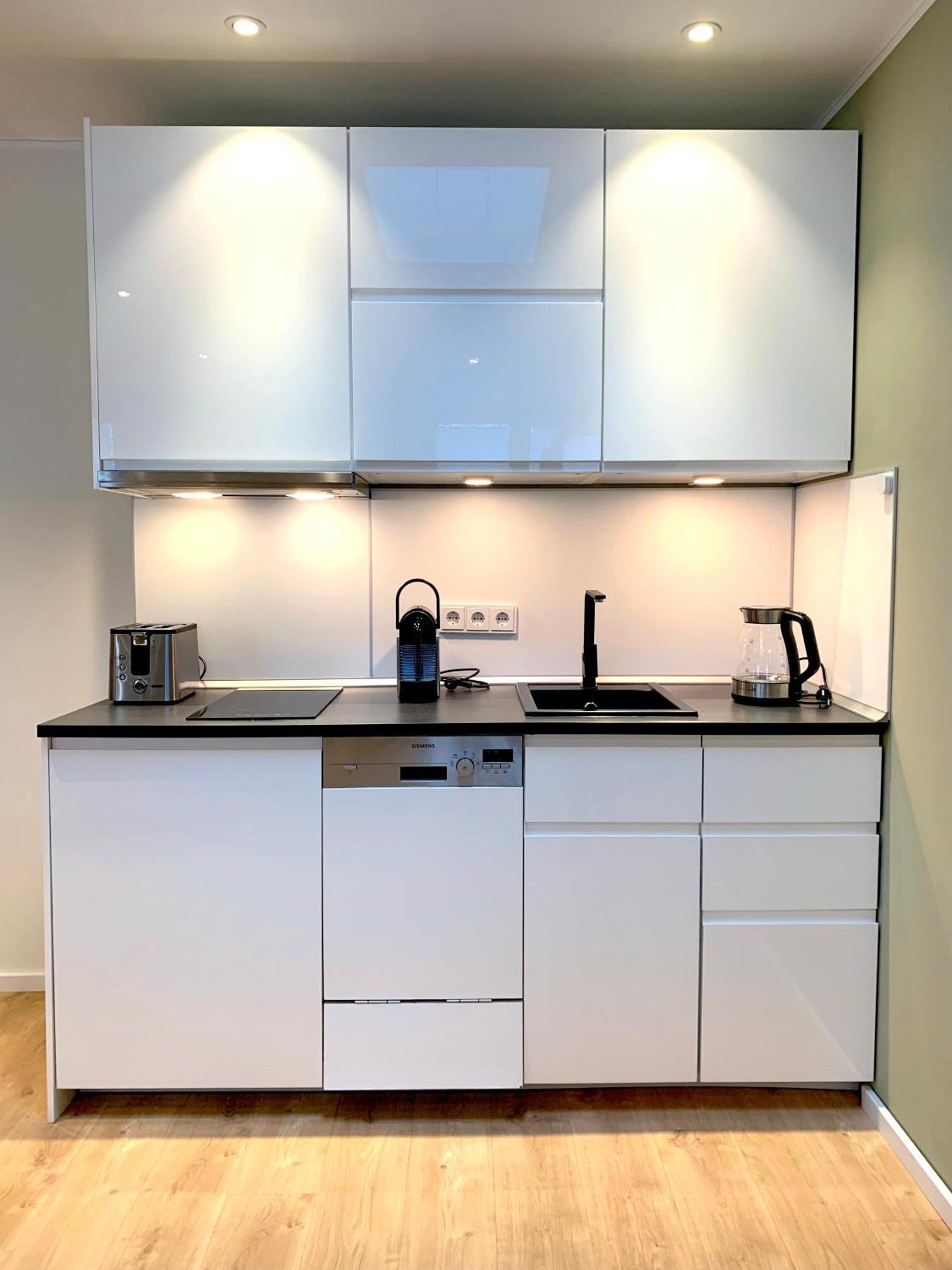 - Modern, Gemuetlich, Eigener Parkplatz Apartment